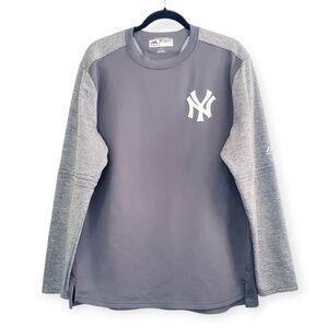 MLB New York Yankees Majestic Gray Long Sleeve Pullover